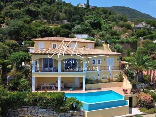 Haus zum Kauf 1.995.000 € 225 m² 1.046 m² Grundstück Sud Cavalaire-sur-Mer 83240