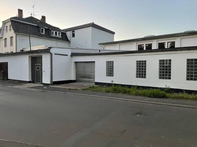 Lagerhalle zum Kauf provisionsfrei 1.680 m² Lagerfläche Lauterbach Lauterbach 36341