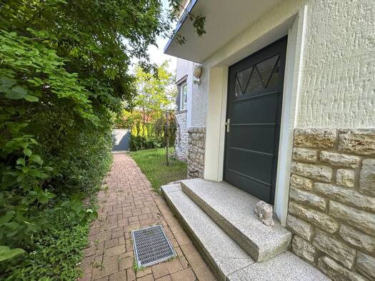Maisonette zum Kauf provisionsfrei 590.000 € 6 Zimmer 170 m² 1. Geschoss frei ab 01.09.2025 Erfurt 99092