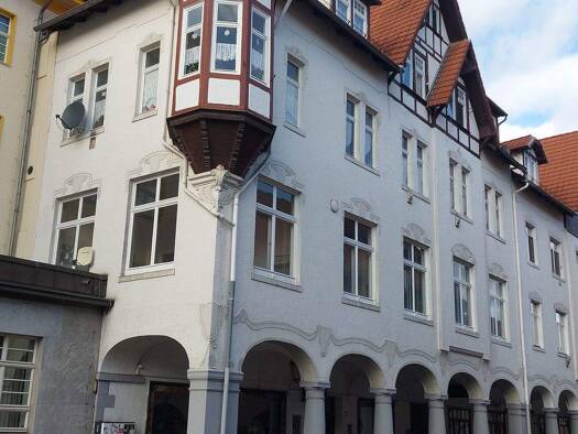 Mehrfamilienhaus zum Kauf provisionsfrei 500.000 € 23 Zimmer 770 m² 324 m² Grundstück Erfurter Strasse 32 Arnstadt 99310