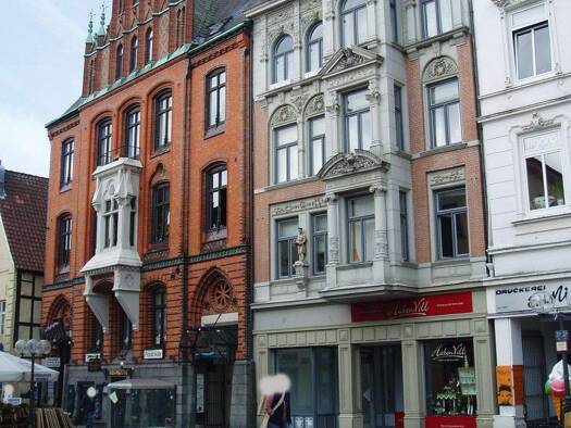 Wohnung zur Miete 425 € 3 Zimmer 68,5 m² 3 Geschosse frei ab sofort Große Straße 77 Altstadt Altstadt 24937