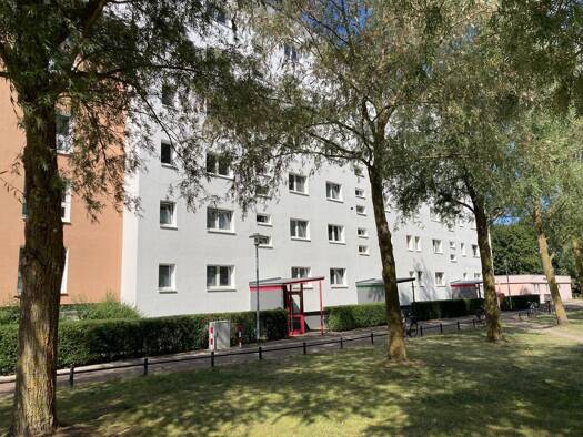 Wohnung zur Miete 300 € 2 Zimmer 49,7 m² 5. Geschoss frei ab 01.09.2025 Vogelsangstraße 22 Vogelsang Stralsund 18437