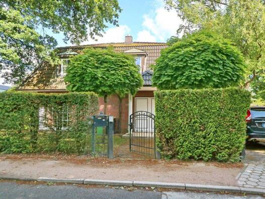 Einfamilienhaus zum Kauf 890.000 € 3,5 Zimmer 139,3 m² 597 m² Grundstück Sasel Hamburg 22393