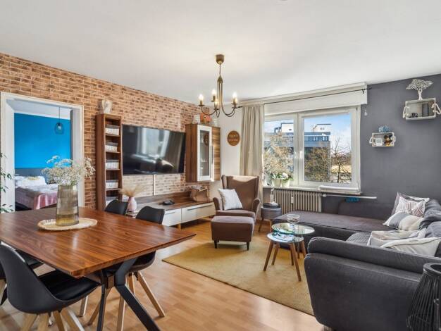 Wohnung zum Kauf 299.000 € 3 Zimmer 82,6 m² 2. Geschoss Lorsbacher Str. 1 Hofheim 65719