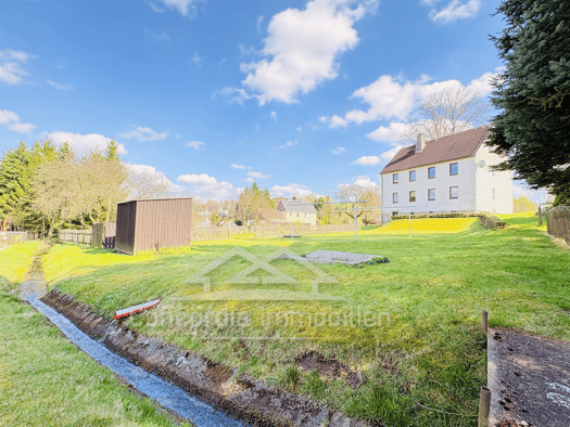 Mehrfamilienhaus zum Kauf 364.000 € 10 Zimmer 180 m² 9.141 m² Grundstück Untere Dorfstraße Reichenau Hartmannsdorf-Reichenau 01762