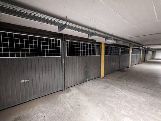 Tiefgarage zur Miete 89 € Bartningstraße 13 - 17 Kranichstein Darmstadt 64289