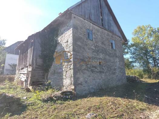 Einfamilienhaus zum Kauf 69.000 € 4 Zimmer 4.312 m² Grundstück Vrbovsko 51326