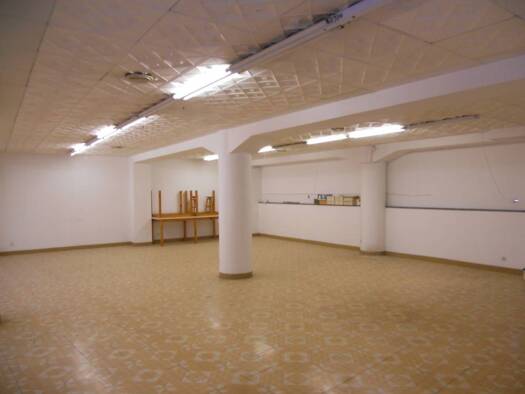 Verkaufsfläche zum Kauf 149.700 € 220 m² Verkaufsfläche Manresa 08241