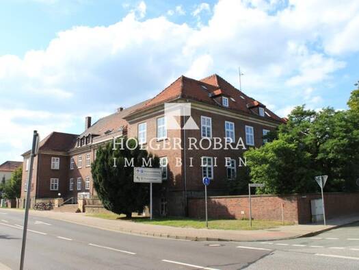 Büro zur Miete 315 € 5 Zimmer 48,5 m² Bürofläche Karl-Marx-Straße 30 Salzwedel 29410