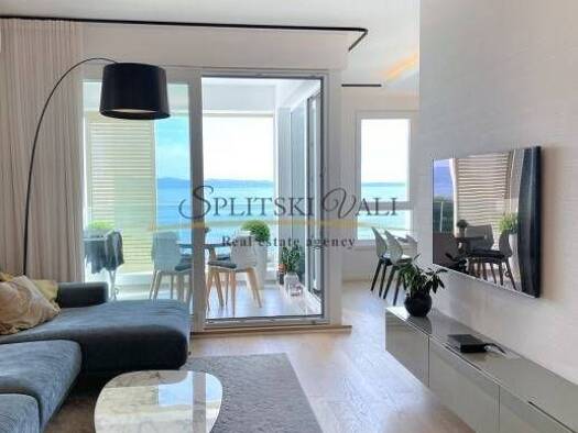 Wohnung zur Miete 2.000 € 2 Zimmer 82 m² 2. Geschoss Split