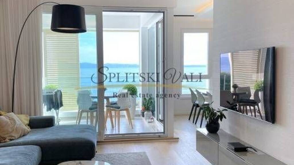 Wohnung zur Miete 2.000 € 2 Zimmer 82 m² 2. Geschoss Split