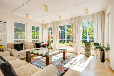 Villa zum Kauf 14 Zimmer 505 m² 6.407 m² Grundstück Planungsbezirk 104 Straubing 94315