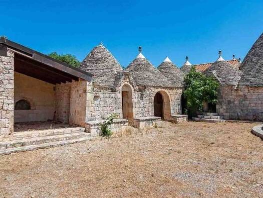 Haus zum Kauf 1.250.000 € 590 m² Monopoli 70043