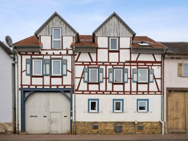 Einfamilienhaus zum Kauf 357.000 € 6 Zimmer 160 m² 708 m² Grundstück Gambach Münzenberg 35516