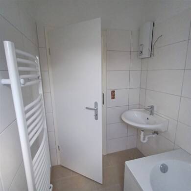 Wohnung zur Miete 255 € 1 Zimmer 25 m² Dachgeschoss Schultestr. 21 Alstaden - Ost Oberhausen 46049