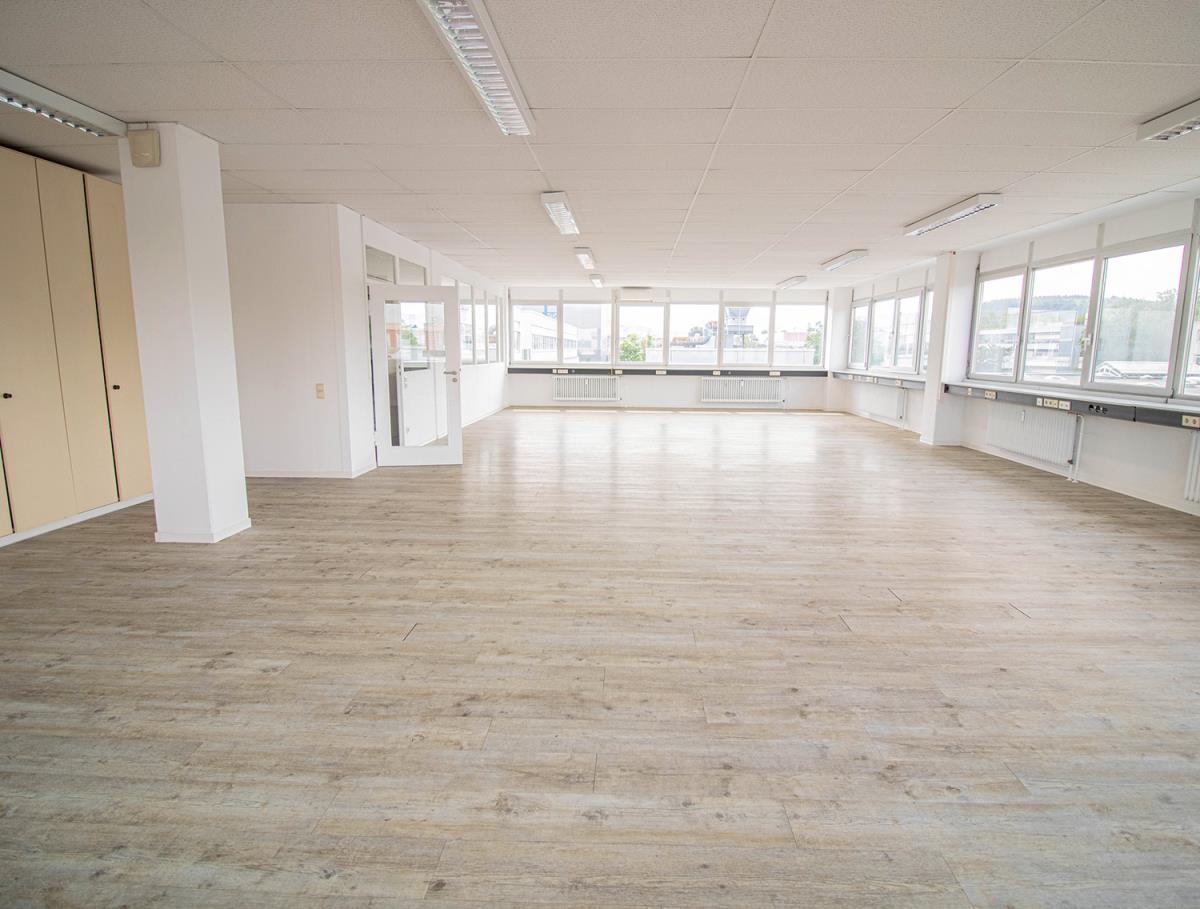 Bürofläche zur Miete 6,50 € 550,6 m²<br/>Bürofläche Benzstraße 2 Frickenhausen Frickenhausen 72636