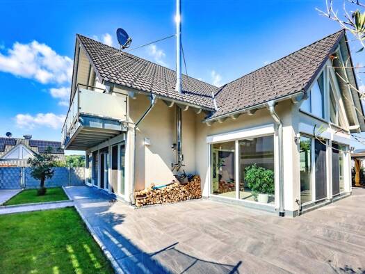 Einfamilienhaus zum Kauf 968.000 € 5,5 Zimmer 232,6 m² 505 m² Grundstück Dossenbach Schwörstadt 79739