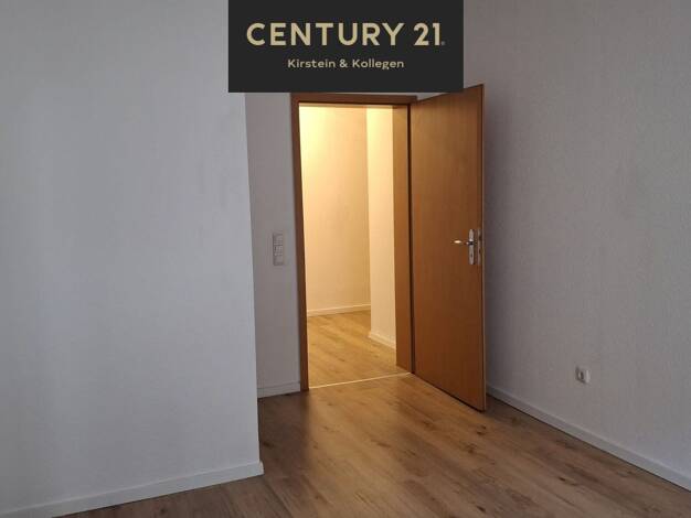 Wohnung zur Miete 350 € 2 Zimmer 55 m² 1. Geschoss frei ab sofort Untermhaus Gera 07548