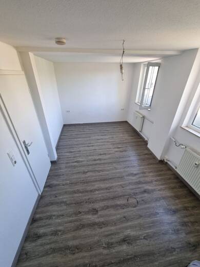 Wohnung zur Miete 370 € 1 Zimmer 16,4 m² Dachgeschoss, 2. Geschoss frei ab sofort Balinger Str. 8 Dürrwangen Balingen 72336