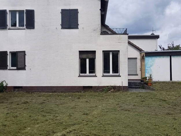 Einfamilienhaus zur Miete 1.800 € 9 Zimmer 200 m² 400 m² Grundstück Bubenheimer Weg 74 Metternich Koblenz 56072