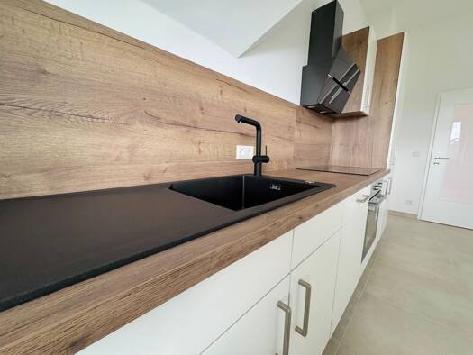 Wohnung zur Miete 1.099 € 3 Zimmer 76 m² 2. Geschoss Halbkreisstraße 14 Plauen Dresden 01187