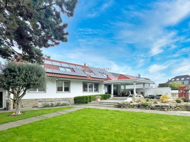 Einfamilienhaus zum Kauf provisionsfrei 857.000 € 7 Zimmer 239 m² 1.463 m² Grundstück Rheydt Mönchengladbach 41236