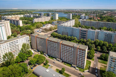Wohnung zur Miete 395 € 3 Zimmer 65,8 m² 6. Geschoss Lumumbastr. 23 Barleber Straße / Lumumbastraße Magdeburg 39126