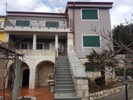 Haus zum Kauf 375.000 € 6 Zimmer 150 m² Grižane-Belgrad