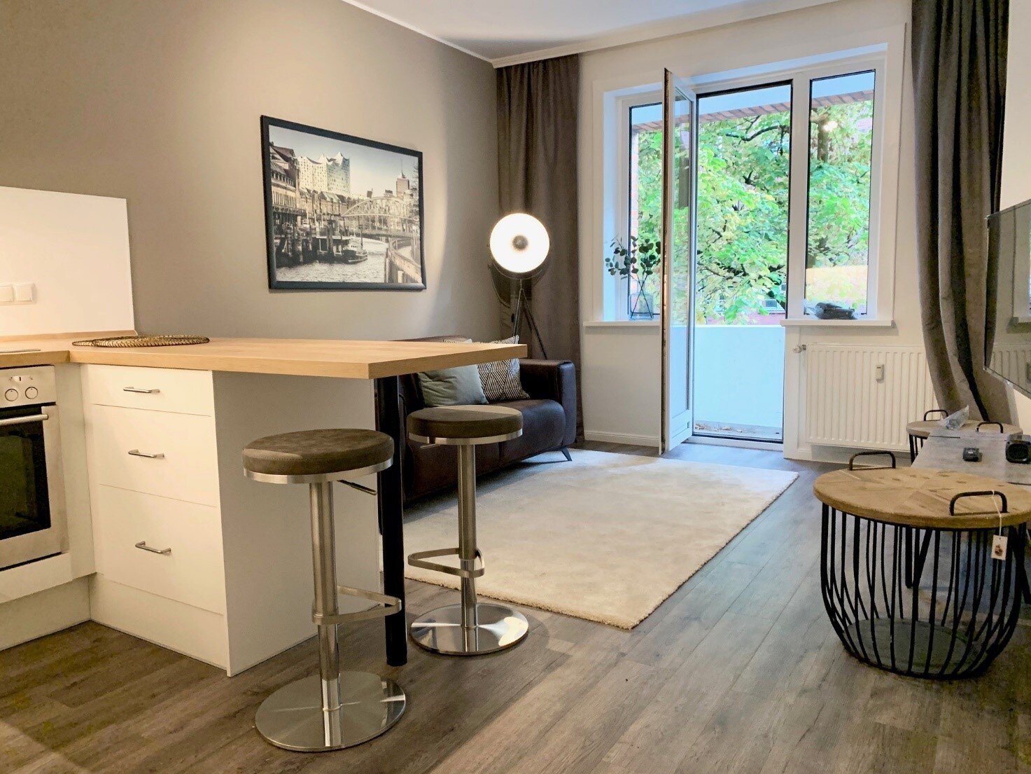 Studio zur Miete Wohnen auf Zeit 1.280 € 2 Zimmer 45 m²<br/>Wohnfläche 01.12.2024<br/>Verfügbarkeit Barmbek - Nord Hamburg 22307