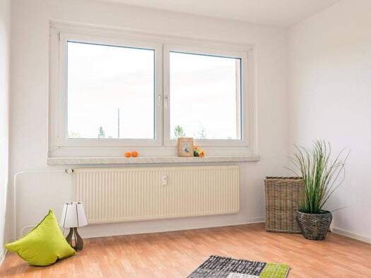 Wohnung zur Miete 241 € 3 Zimmer 54,2 m² EG Paul-Bertz-Str. 74 Helbersdorf Chemnitz 09120