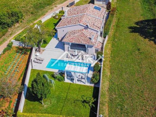 Haus zum Kauf 4 Zimmer 130 m² Svetvincenat Svetvinčenat