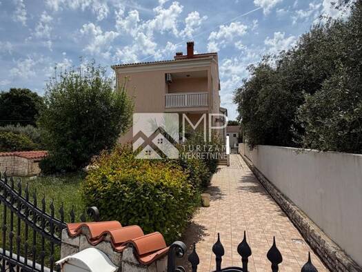 Einfamilienhaus zum Kauf 620.000 € 13 Zimmer 722 m² Grundstück Medulin 52203