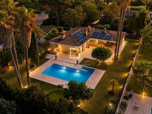 Haus zum Kauf 1.230.000 € 453 m² 1.553 m² Grundstück Santa Cristina d'Aro 17246