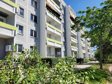 Wohnung zur Miete 298 € 1 Zimmer 50,6 m² 3. Geschoss frei ab sofort Weißenfelser Straße 29 Silberhöhe Halle (Saale) 06132