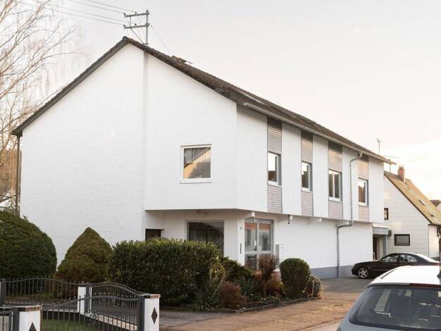 Mehrfamilienhaus zum Kauf provisionsfrei 640.000 € 15 Zimmer 434 m² 504 m² Grundstück Lauffen Deißlingen 78652