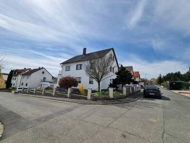 Mehrfamilienhaus zum Kauf als Kapitalanlage geeignet 609.000 € 10 Zimmer 222 m² 619 m² Grundstück Am Sportplatz 7 Gräfenberg Gräfenberg 91322