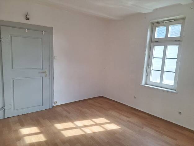 Wohnung zur Miete 250 € 1 Zimmer 13,7 m² Marburg Marburg 35037