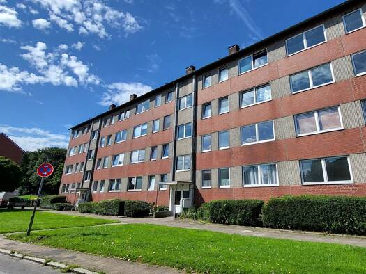 Wohnung zur Miete 500 € 4 Zimmer 82,3 m² Geschoss EG/3 frei ab sofort Erikstraße 64 Schleswig 24837