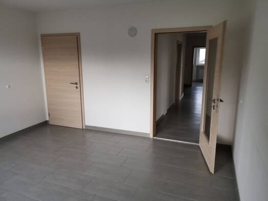 Wohnung zur Miete 1.050 € 5 Zimmer 113 m² Geschoss 1/2 frei ab 01.03.2026 Weweckleite 24 Dorfbach Ortenburg 94496