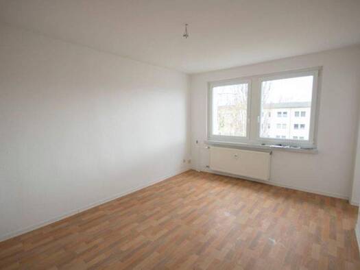 Wohnung zur Miete 260 € 2 Zimmer 39,9 m² 5. Geschoss Saturnstr. 30 Trotha Halle (Saale) 06118