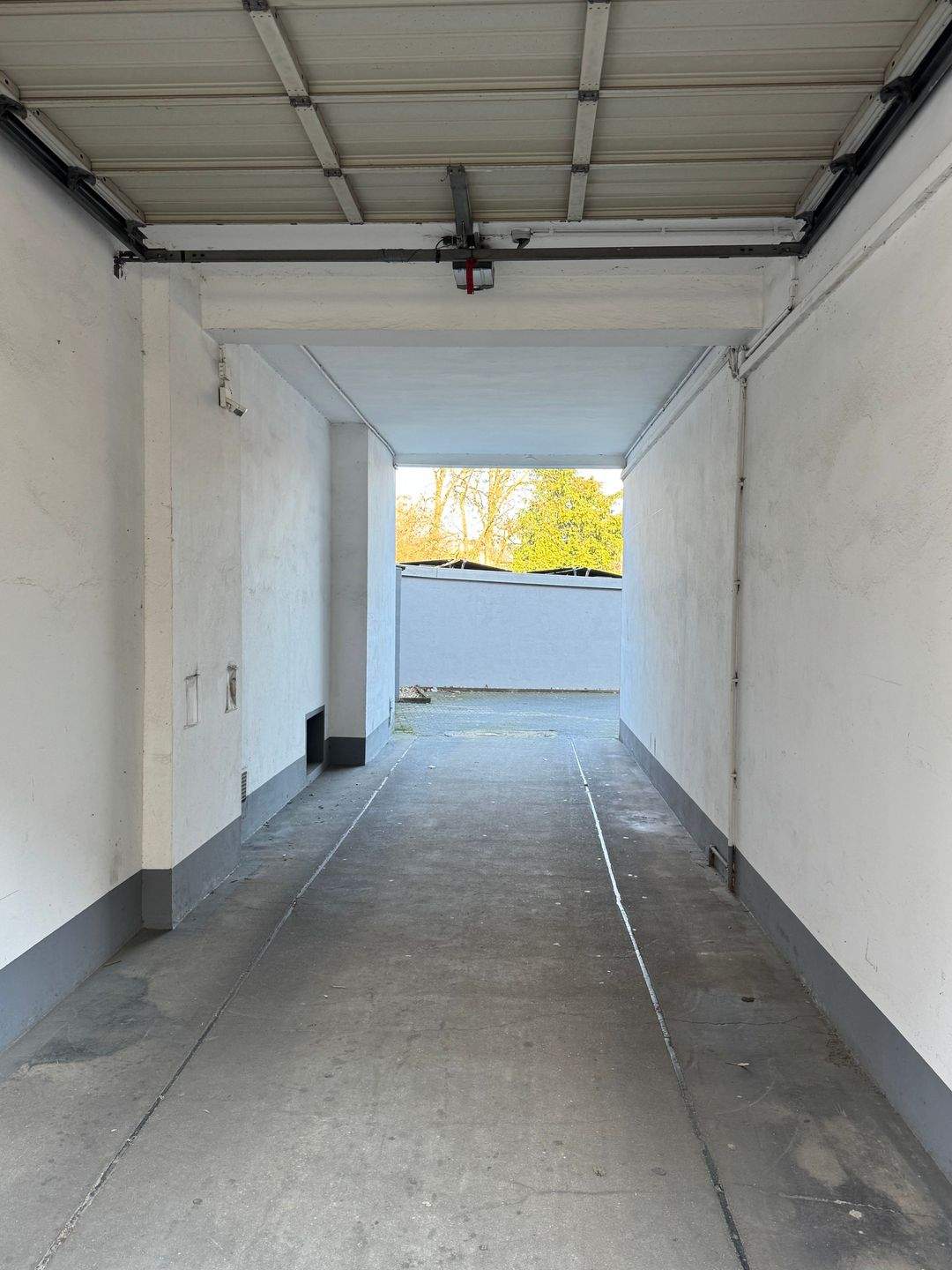 Immobilie in Herne - Kapitalanlage: Wohn- und Geschäftshaus mit 7 Einheiten und 4 Garagen in Herne-Holsterhausen - Bild 2