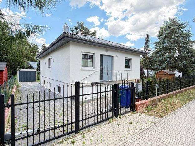 Einfamilienhaus zur Miete 1.700 € 2 Zimmer 95 m² 400 m² Grundstück Eichwalde 15732