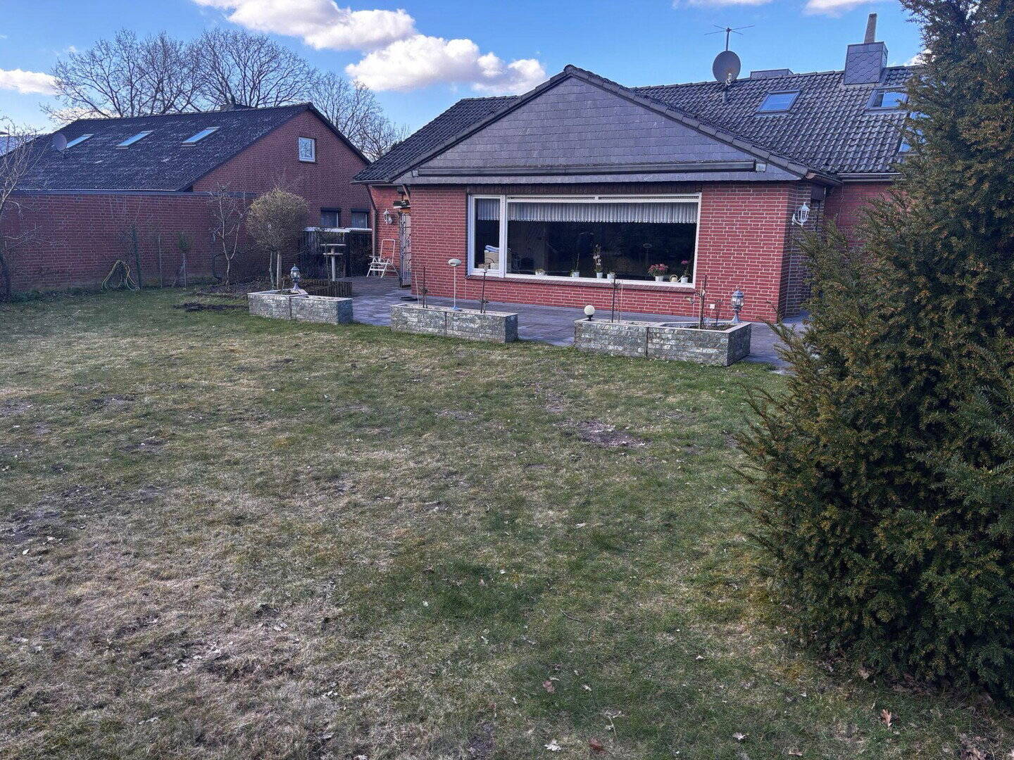 Einfamilienhaus zum Kauf - Ansicht 2