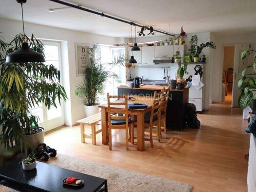 Wohnung zur Miete 1.026 € 3 Zimmer 76 m² frei ab 01.05.2026 Stadtmitte Rostock 18055