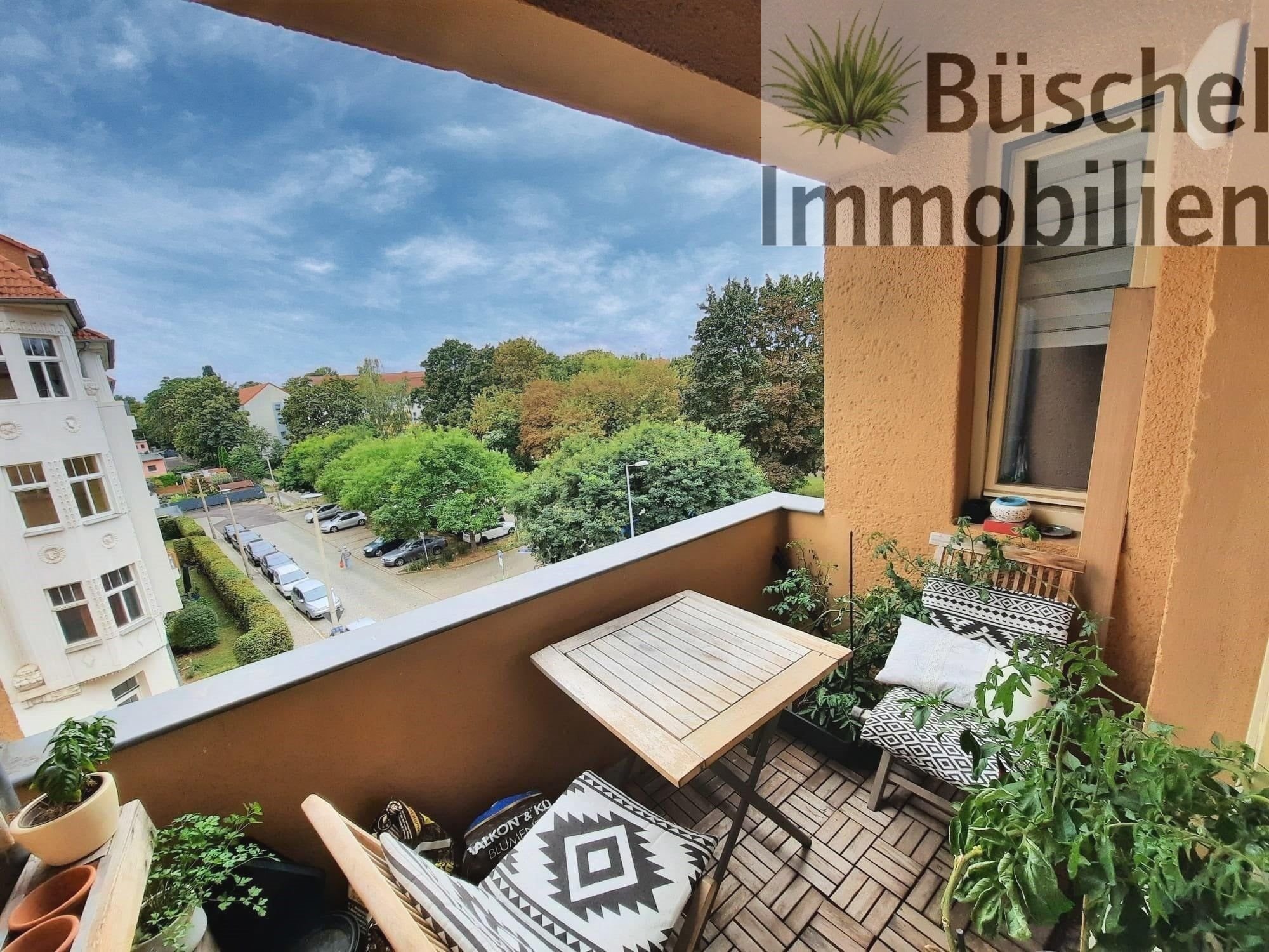 Wohnung zur Miete 610 € 3 Zimmer 78,2 m²<br/>Wohnfläche 3.<br/>Geschoss 01.12.2024<br/>Verfügbarkeit St. Pauli / Alexander-Puschkin-Straße Magdeburg 39108