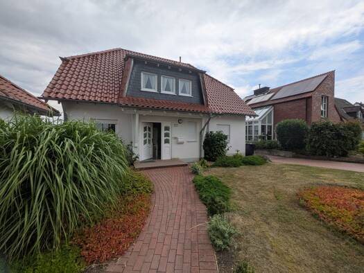 Stadthaus zur Miete 1.650 € 3 Zimmer 143 m² 450 m² Grundstück frei ab 01.01.2027 Hennen Iserlohn 58640