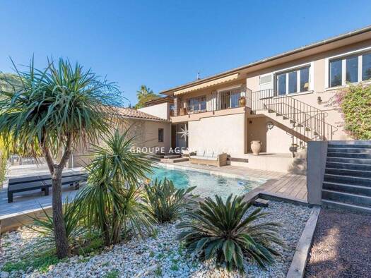 Haus zum Kauf 1.350.000 € 192 m² 1.186 m² Grundstück Plateau Notre Dame Nord Saint-Raphaël 83700