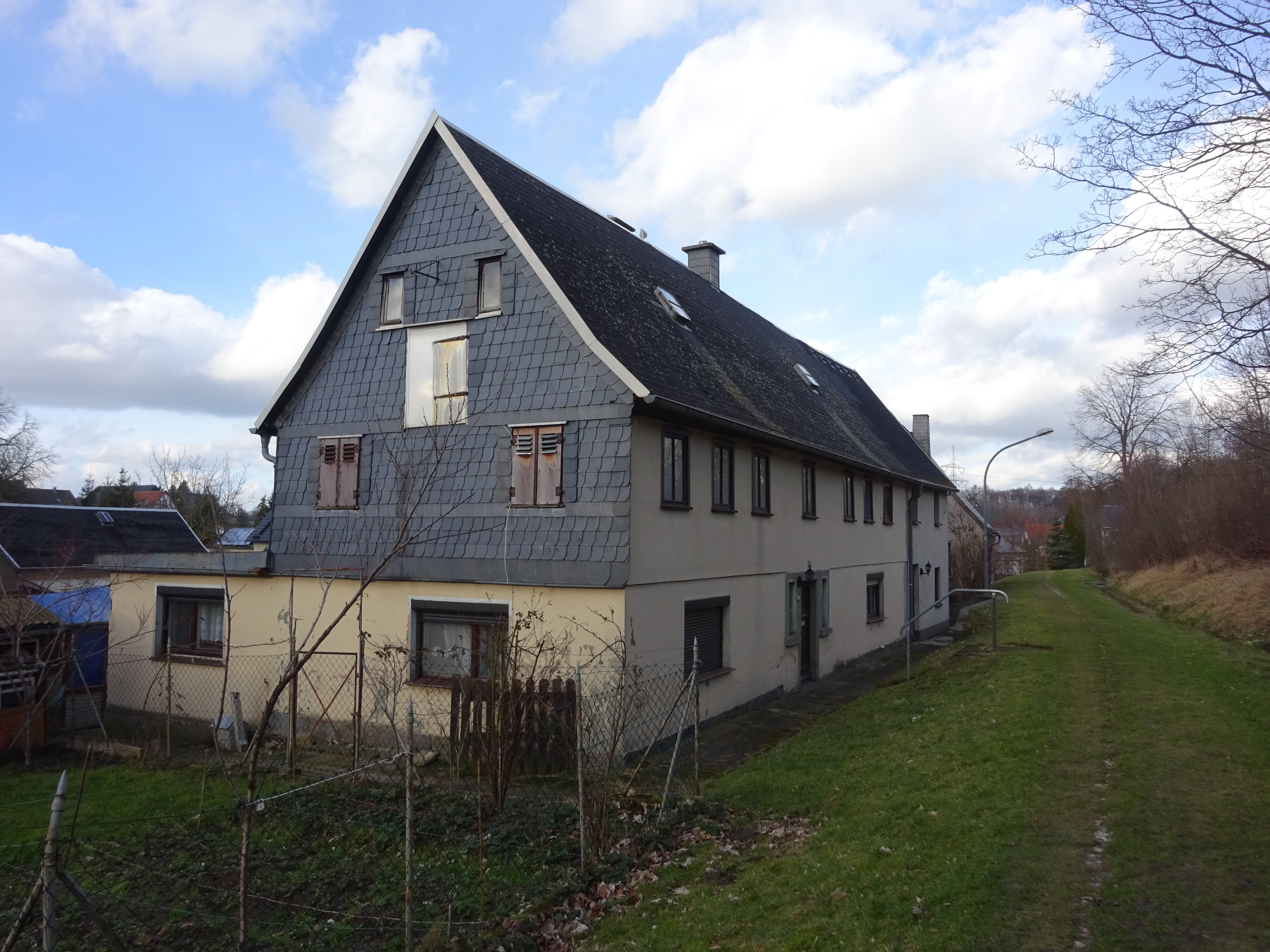 Haus zum Kauf 54.000 € 10 Zimmer 1.340 m²<br/>Grundstück Am Mühlgraben 11 Dürrhennersdorf 02708