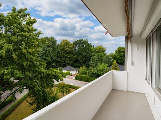 Wohnung zum Kauf 239.000 € 3 Zimmer 81 m² 6. Geschoss Halstenbek 25469