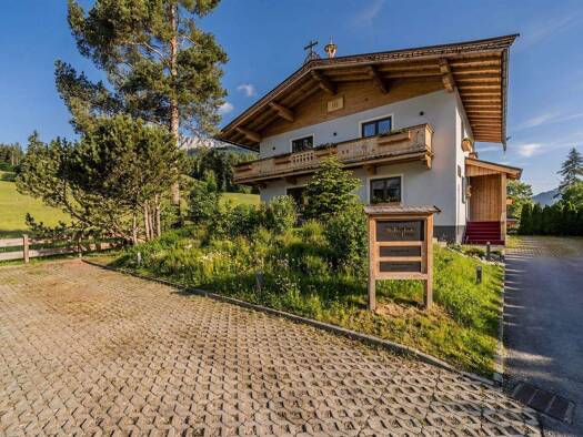 Einfamilienhaus zum Kauf 1.975.000 € 6 Zimmer 162 m² 555 m² Grundstück Jochberg 6373